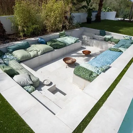 Villa Contemporary Near Sitges Hills *